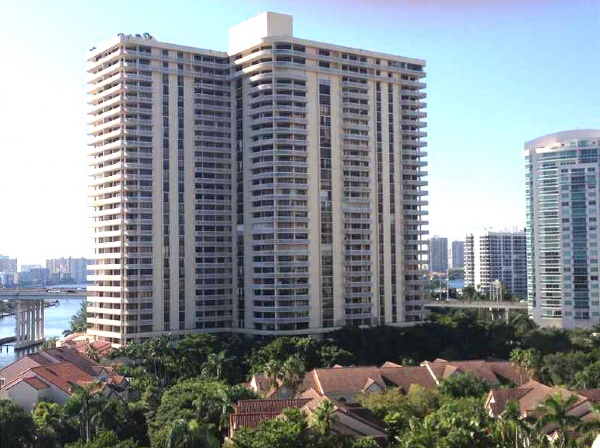Turnberry Towers - Florida Waterfront Condos